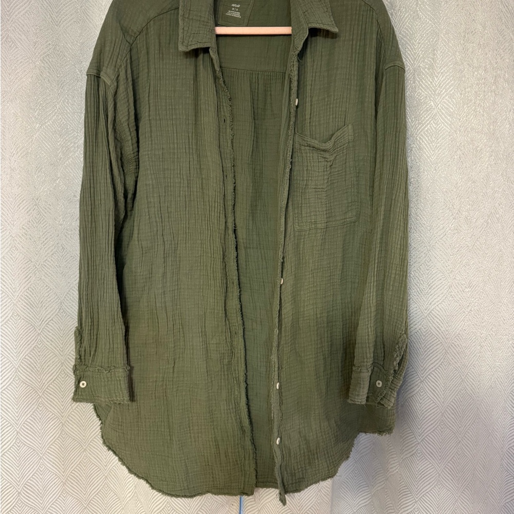 Aerie Green Lightweight Oversized Shirt with Relaxed Fit